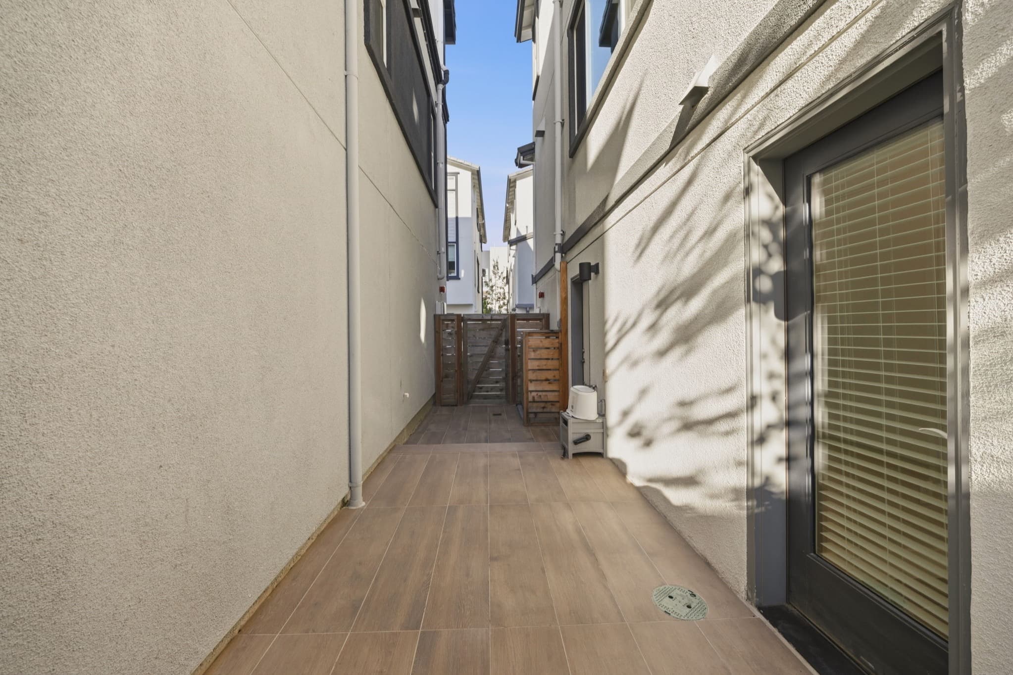 Side yard · first floor